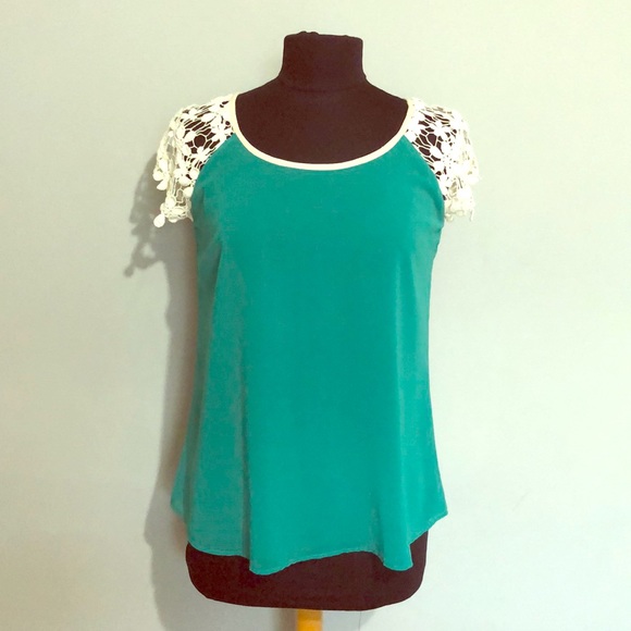 Annabella Tops - Francesca’s/Annabella Crochet Top